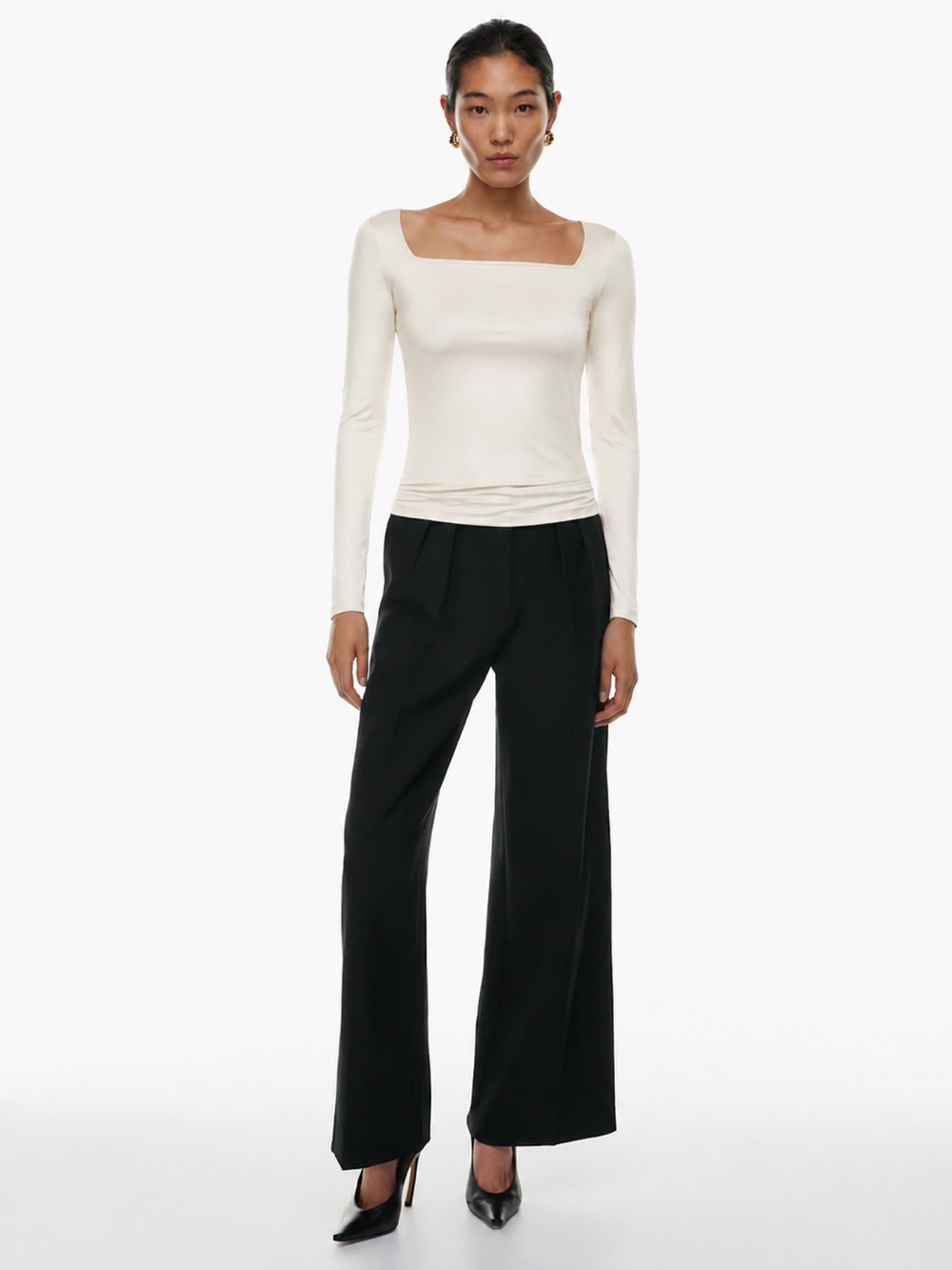 NWT Babaton Matte Pearl Skintight Leverage Long-sleeve Top